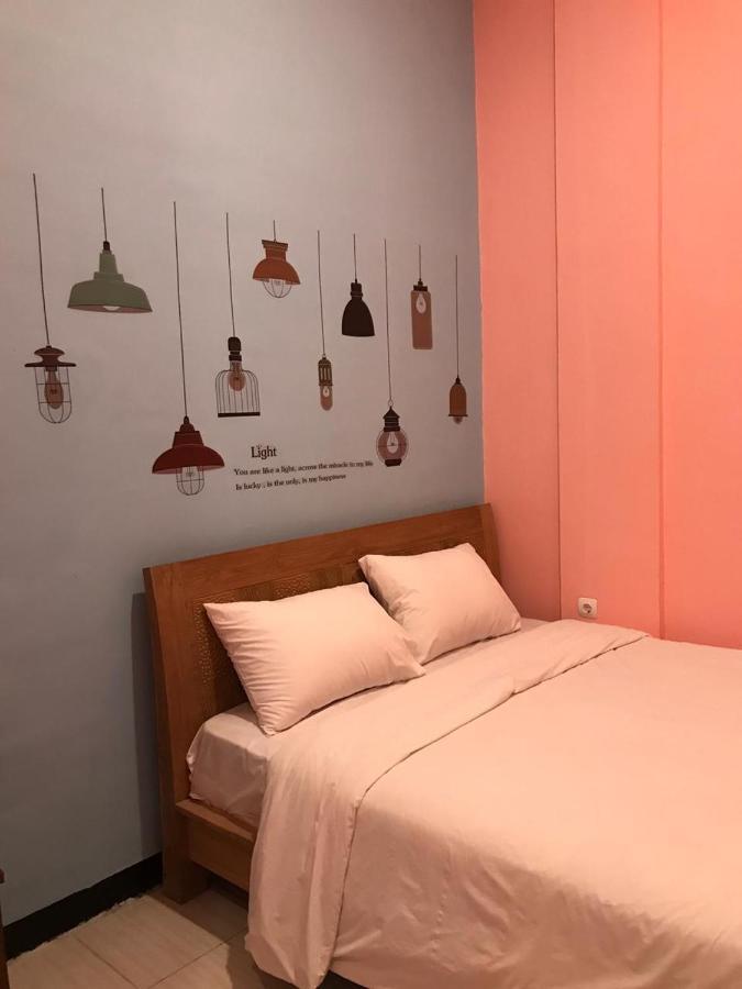 รูมแซด บัดเจ็ต Hotel เซอมารัง ภายนอก รูปภาพ