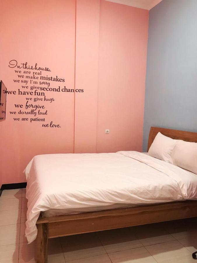 รูมแซด บัดเจ็ต Hotel เซอมารัง ภายนอก รูปภาพ